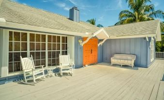 Baywatch Casa 3 Bedroom Home by Redawning