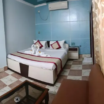 Emblic Hotel & Restaurant, Bolpur