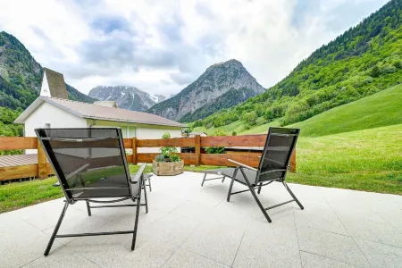 Appartement Alpenrose Отели рядом с достопримечательностью «Bergbahnen Brandnertal Ges.m.b.H.»