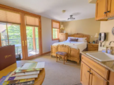 Inn at Lost Creek Hotels in San Miguel County