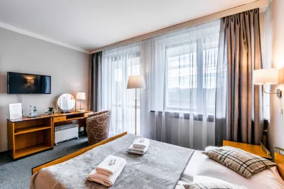 Hotel Helios 300m od Krupówek Nowy Basen od 12 Lipca