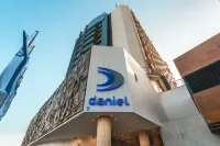 다니엘 호텔 헬즈리야  호텔