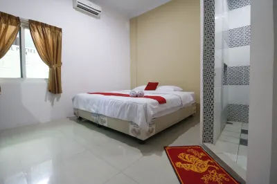 RedDoorz @ Jalan Krakatau Medan Hotels in East Medan