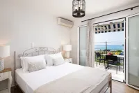 Barefoot Contessa Hotels in Moussata