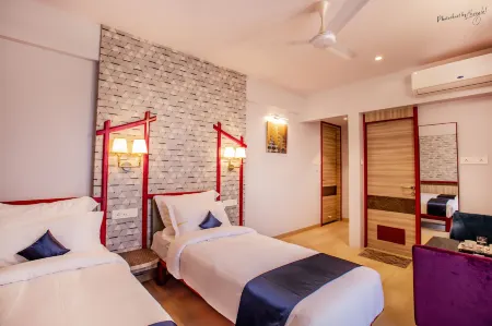 Hotel Prabha Palace Отели в г. Ахмеднагар