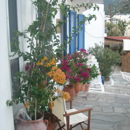 Alkistis Cozy by the Beach Apt. in Ikaria Island, Therma Ground Floor