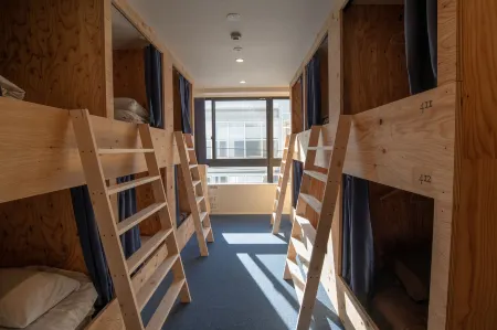 Guesthouse Akicafe Inn