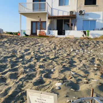 Mattis Seafront Beachhouse