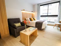 Studios Cielo Madrid Hotels near Carabanchel