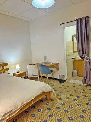 Umoja Guest House Hotels near ACT Ouaga