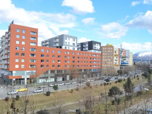 Oda Hotel Tirana - parkir
