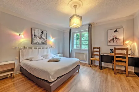 Logis Hotel de La Corniche