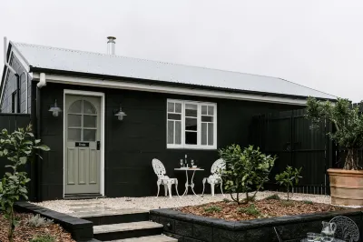 말레니 로지 Transcendental Meditation Sunshine Coast 주변 호텔