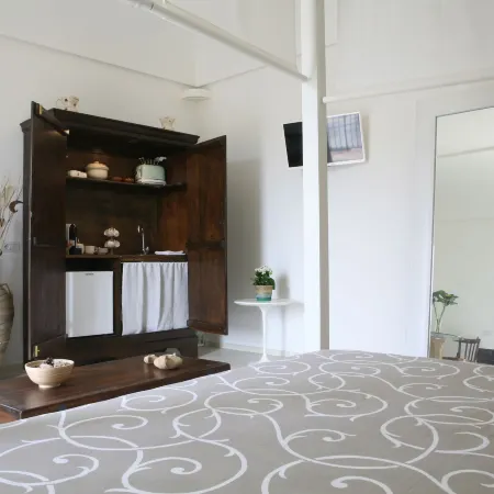 Le Tre VIE Apartment & Room