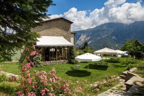 Anavasi Mountain Resort