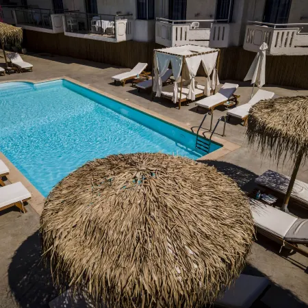 Manias Hotel Apartments