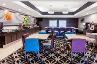 La Quinta Inn & Suites by Wyndham Lumberton Hotels in Lumberton