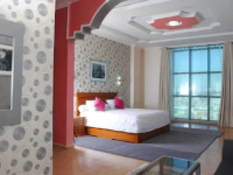 Maraval Hotels in Oran