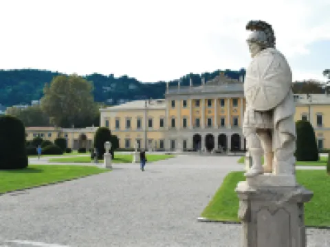 โรงแรมโปสตาดีไซน์ โรงแรมในโกโม