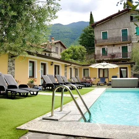 Hotel Diffuso Il Portichetto Sulla Collina a Vezio Perledo