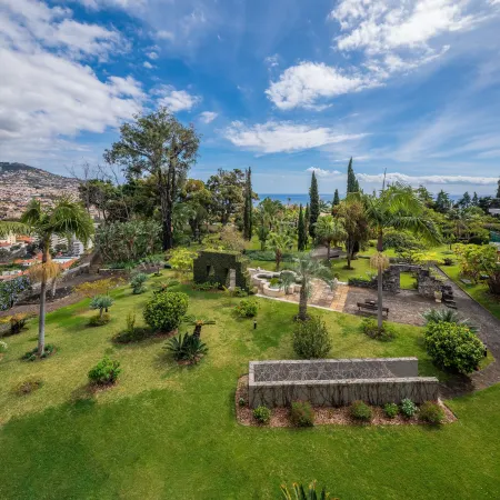 Quinta Jardins do Lago Отели рядом с достопримечательностью «Eira do Serrado»