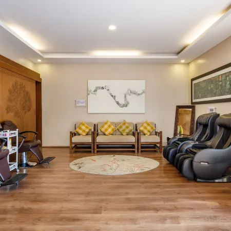 Shaligram Hotel & Spa