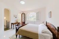 Residence Villa Rosa - Condos