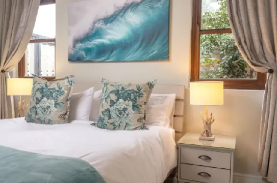 Sixteen Guesthouse on Main