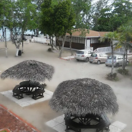 Coral Harbour Beach House and Villas
