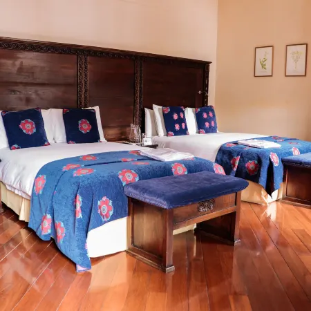 La Casona de la Ronda Hotel Boutique & Luxury Apartments Отели рядом с достопримечательностью «Улица Ла-Ронда»