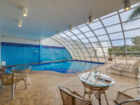 Jk プレミアム ホテル エ イベントス ロンドリナのホテル