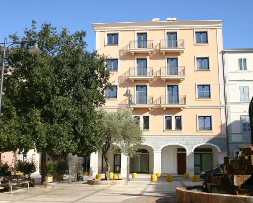 Hotel Regina Elena Hotele w: Olbia