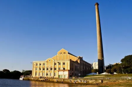 ibis Porto Alegre Moinhos de Vento Отели в г. Порту-Алегри