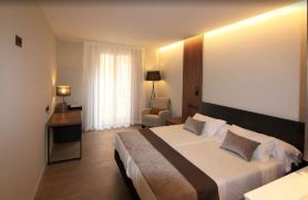 Hotel Raval de la Mar