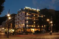 Reginna Palace Hotel Hotels near Parco Paradiso