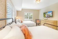 Henrosa Hotel Hotels near Collins Avenue