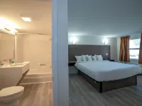 Viking Shores Motor Inn Hotels in Eastham