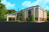 Hampton Inn Portage Hotels in Portage