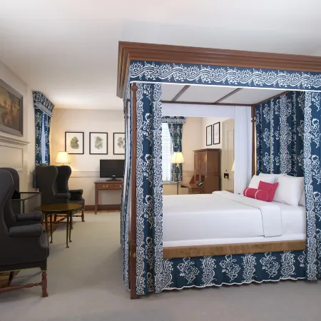 Colonial Houses, an Official Colonial Williamsburg Hotel