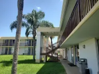 Super 8 by Wyndham Ocala I-75 - 2-Star