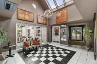 Hotel Mariners - Pet friendly