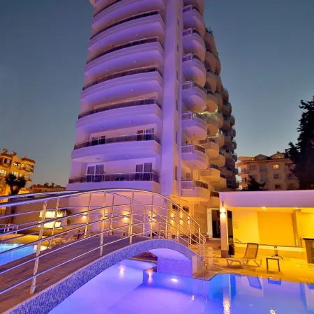 Ramira Joy Hotel Отели рядом с достопримечательностью «Cleopatra Beach»