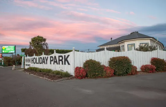 加冕公園汽車旅館