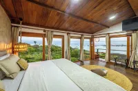 Blu Galapagos Sustainable Waterfront Lodge Hotel a 