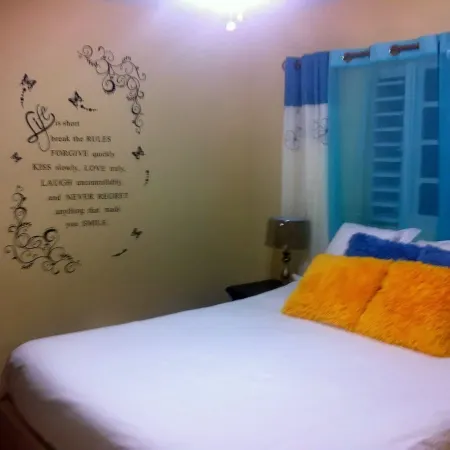 Oakland Guest Apartments