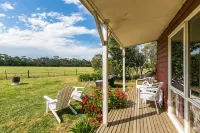 Freshwater Creek Cottages & Farm Stay