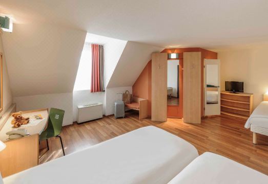 알츠타트 객실 내부