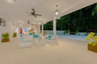 White Sand Dhigurah Hotels in Dhigurah