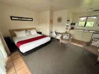 Coromandel Court Motel Hotels in Coromandel