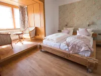 Schloss Spangenberg - Ich-Zeit Betriebs-GmbH Hotels in Spangenberg